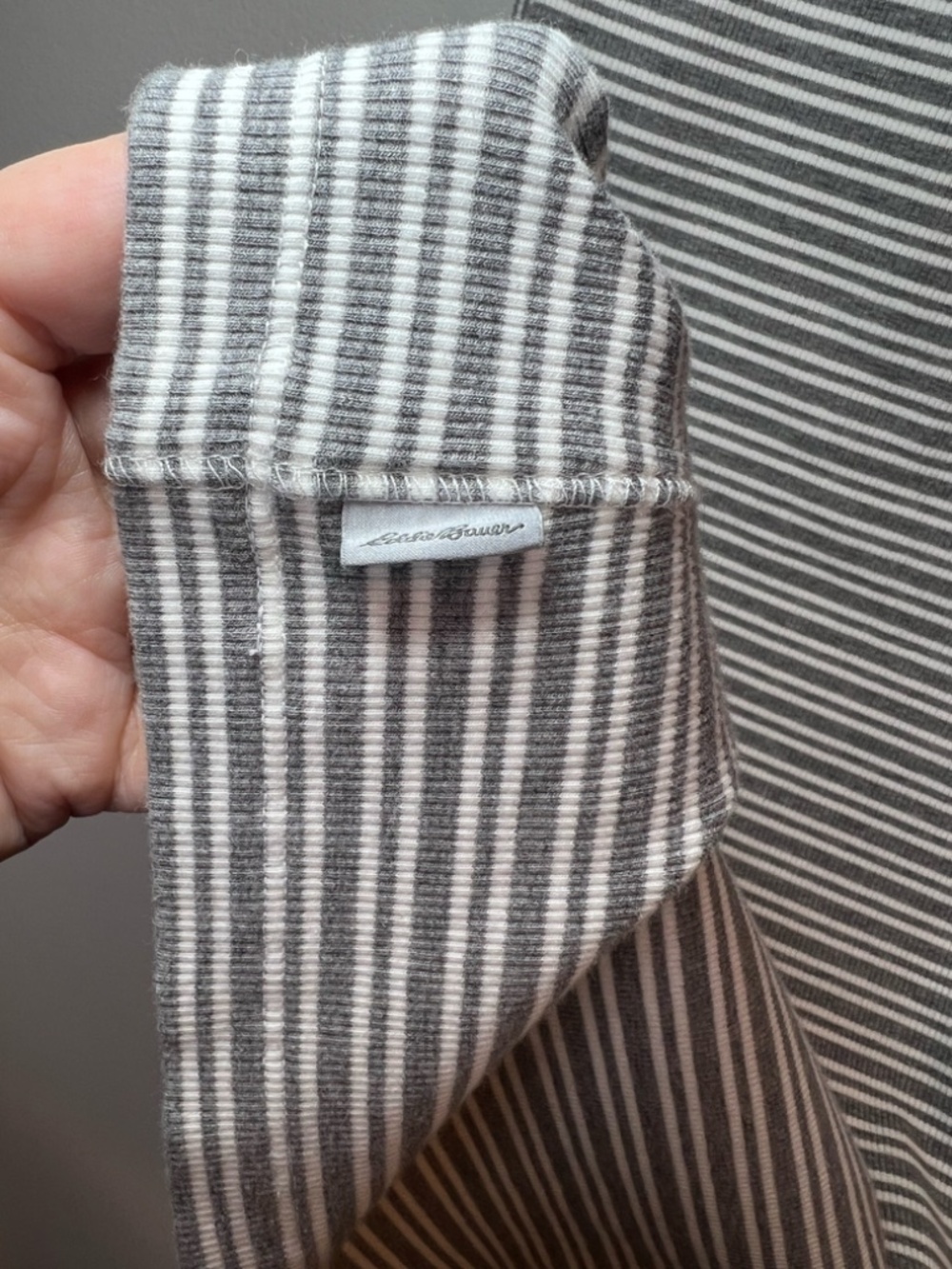 Eddie Bauer Lookout Tank Top Sleeveless Shirt Gray White Stripes FreeDry  NEW Lg - Picture 8 of 10